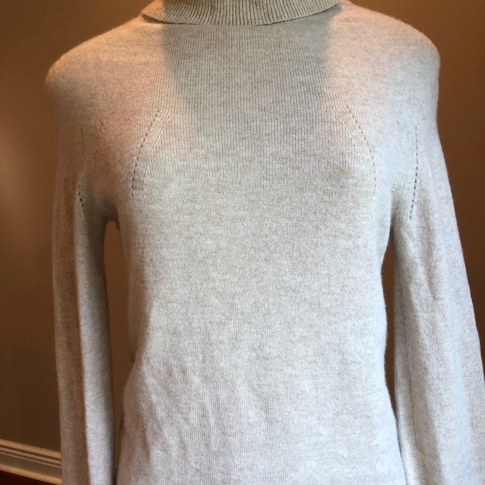 Cashmere sweater